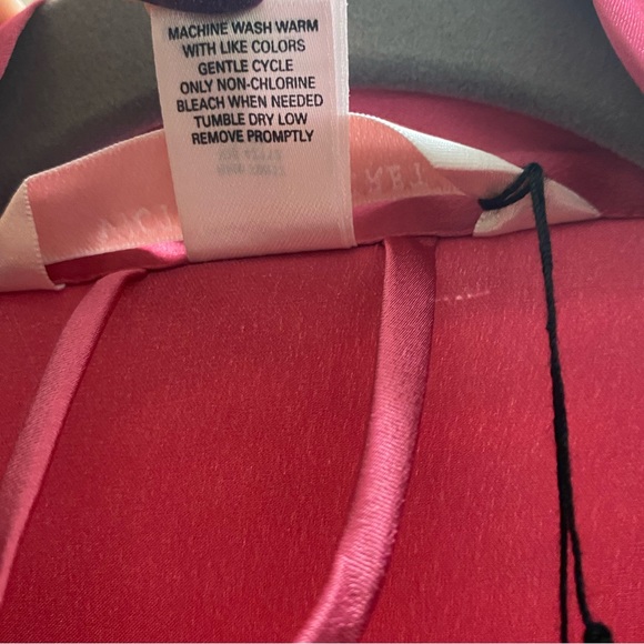 NWT Victoria’s Secret Angels Robe Size M/L - Picture 7 of 11